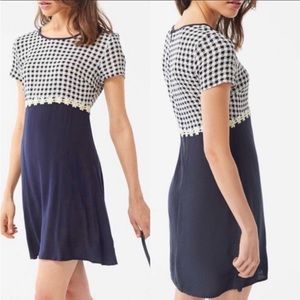 Urban Outfitters daisy checkered babydoll dress